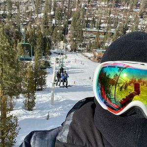 Meet your Posher, Eric